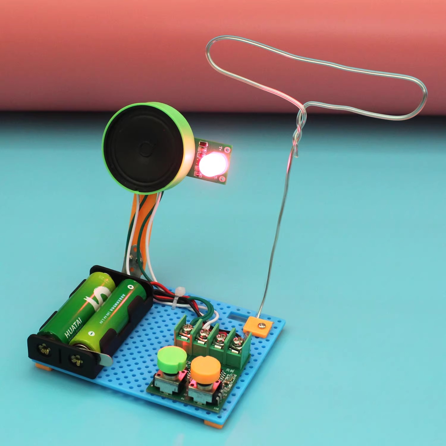 Набор для сборки ретро FM-ради – обзор и цена Diy Electronics Projects For Students